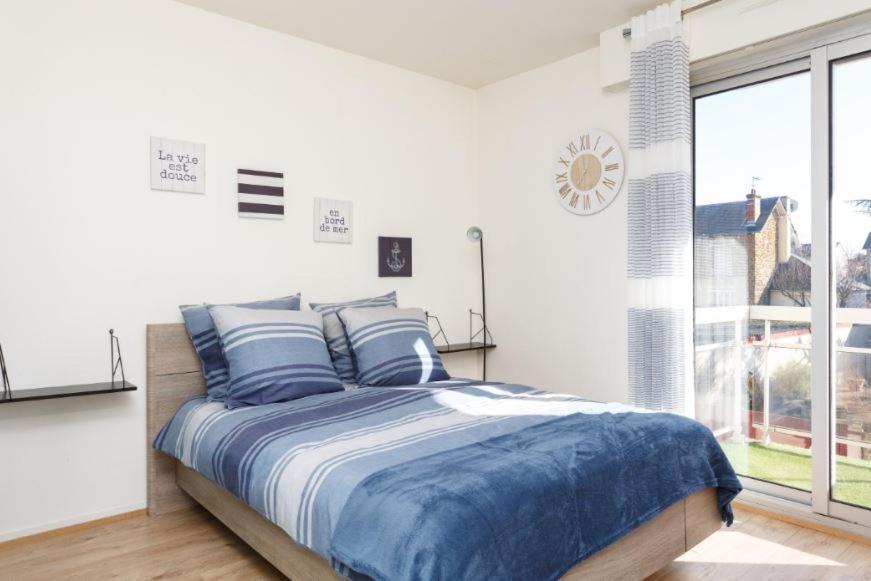 Appartement Cozy: 10/15 Min Des Champs Elysee Sartrouville Luaran gambar