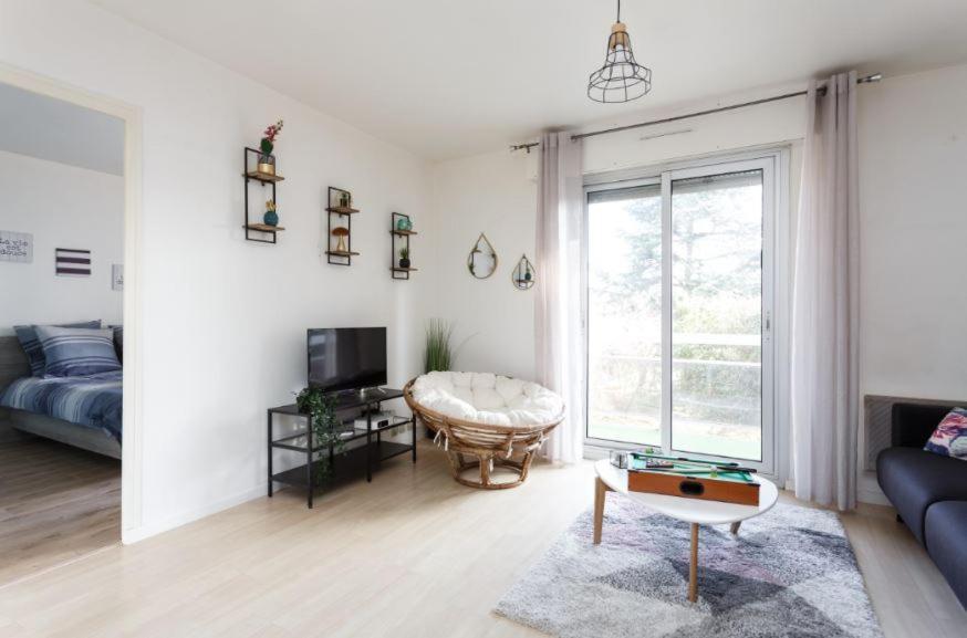 Appartement Cozy: 10/15 Min Des Champs Elysee Sartrouville Luaran gambar